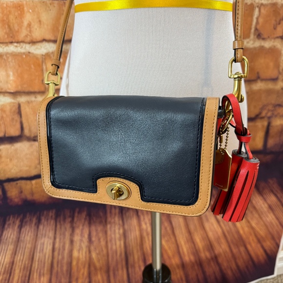 Coach Handbags - Vintage Coach Colorblock Crossbody